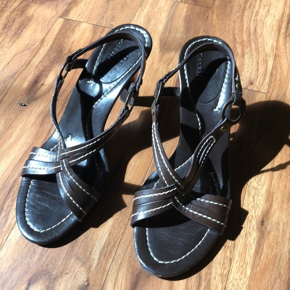 Cole Haan chocolate brown heels, 7B - Picture 2 of 8